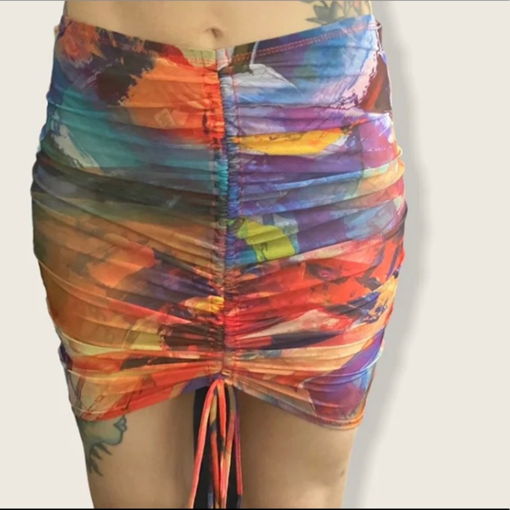 Multicolor mesh ruched skirt